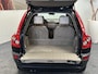 Volvo XC90 2.5 T AWD Summum 7 persoons YOUNGTIMER LEDER NAVIGATIE CRUISE CONTROL CLIMATE CONTROL BLUETOOTH TELEFOON PDC ZEER MOOI !! 3010