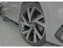 Volkswagen Golf 1.5 eTSI R-Line Auto Pano Pdc Camera Navi