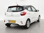 Hyundai i10 1.0 AUTOMAAT COMFORT 5-ZITS + APPLE CARPLAY | DAB+ | CRUISE CONTROL | TWO-TONE WIT/ZWART