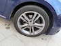 Volkswagen Golf 1.6 TDI | PANO | Facelift | PDC | Keyless