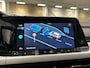 Volkswagen Golf 1.0 TSI 110pk Life · Apple/Android Car Play · Navigatie · P-Sensoren · Sfeerverlichting · Getint Glas · 16'' Inch · Garantie t/m 03-07-2027 of 100.000km