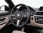 BMW 4-Serie Cabrio 420i M-SPORT + NEKVERWARMING | HEAD-UP | DAB | HARMAN/KARDON | MEMORY | CAMERA | SPORTSTOELEN