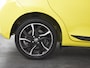 Toyota Yaris 1.5 Hybrid Bi-Tone | Panoramadak | Stoelverwarming | Navigatie