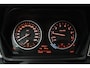 BMW X1 XDrive20i High Executive (PANORAMADAK, TREKHAAK, STOELVERWARMING, ACHTERUITRIJCAMERA, HEAD-UP, DEALER ONDERHOUDEN)