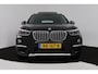BMW X1 XDrive20i High Executive (PANORAMADAK, TREKHAAK, STOELVERWARMING, ACHTERUITRIJCAMERA, HEAD-UP, DEALER ONDERHOUDEN)