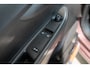 Opel Karl 1.0 ecoFLEX 120 Jaar Edition | Parkeersensoren | Lichtmetalen velgen | Bluetooth | USB | Cruise Controle | Airco |