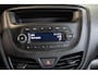 Opel Karl 1.0 ecoFLEX 120 Jaar Edition | Parkeersensoren | Lichtmetalen velgen | Bluetooth | USB | Cruise Controle | Airco |