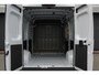 Fiat Ducato L2H2 2.2 MultiJet 140Pk Aut. | 35 | Stoel-Bank | Achteruitrijcamera | Webasto standkachel | Trekhaak