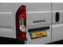 Fiat Ducato L2H2 2.2 MultiJet 140Pk Aut. | 35 | Stoel-Bank | Achteruitrijcamera | Webasto standkachel | Trekhaak