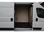 Fiat Ducato L2H2 2.2 MultiJet 140Pk Aut. | 35 | Stoel-Bank | Achteruitrijcamera | Webasto standkachel | Laadruimtebetimmering | Trekhaak