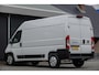 Fiat Ducato L2H2 2.2 MultiJet 140Pk Aut. | 35 | Stoel-Bank | Achteruitrijcamera | Webasto standkachel | Laadruimtebetimmering | Trekhaak