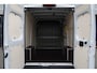 Fiat Ducato L2H2 2.2 MultiJet 140Pk Aut. | 35 | Stoel-Bank | Achteruitrijcamera | Webasto standkachel | Laadruimtebetimmering | Trekhaak