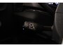 Skoda Karoq 1.5 TSI ACT Sportline Business | Adaptieve cruisecontrol | Camera | Panoramadak | Trekhaak | CANTON audio | Elektr achterklep | Stuur en stoel verwarming |