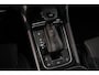 Skoda Karoq 1.5 TSI ACT Sportline Business | Adaptieve cruisecontrol | Camera | Panoramadak | Trekhaak | CANTON audio | Elektr achterklep | Stuur en stoel verwarming |