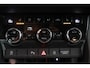 Skoda Karoq 1.5 TSI ACT Sportline Business | Adaptieve cruisecontrol | Camera | Panoramadak | Trekhaak | CANTON audio | Elektr achterklep | Stuur en stoel verwarming |