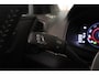 Skoda Karoq 1.5 TSI ACT Sportline Business | Adaptieve cruisecontrol | Camera | Panoramadak | Trekhaak | CANTON audio | Elektr achterklep | Stuur en stoel verwarming |