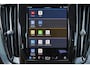 Volvo V60 T8 Recharge AWD Ultimate Dark - Panorama/schuifdak - IntelliSafe Assist & Surround - 360º Camera - Bowers & Wilkins audio - Adaptieve LED koplampen - Verwarmde voorstoelen, stuur & achterbank - Parkeersensoren voor & achter - Elektr. bedienb. voorstoelen met geheugen - Head up display - 19' LMV