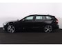 Volvo V60 T8 Recharge AWD Ultimate Dark - Panorama/schuifdak - IntelliSafe Assist & Surround - 360º Camera - Bowers & Wilkins audio - Adaptieve LED koplampen - Verwarmde voorstoelen, stuur & achterbank - Parkeersensoren voor & achter - Elektr. bedienb. voorstoelen met geheugen - Head up display - 19' LMV