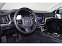 Volvo V60 T8 Recharge AWD Ultimate Dark - Panorama/schuifdak - IntelliSafe Assist & Surround - 360º Camera - Bowers & Wilkins audio - Adaptieve LED koplampen - Verwarmde voorstoelen, stuur & achterbank - Parkeersensoren voor & achter - Elektr. bedienb. voorstoelen met geheugen - Head up display - 19' LMV