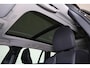 Volvo V60 T8 Recharge AWD Ultimate Dark - Panorama/schuifdak - IntelliSafe Assist & Surround - 360º Camera - Bowers & Wilkins audio - Adaptieve LED koplampen - Verwarmde voorstoelen, stuur & achterbank - Parkeersensoren voor & achter - Elektr. bedienb. voorstoelen met geheugen - Head up display - 19' LMV