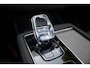 Volvo XC90 T8 445PK Plug-in hybrid AWD Ultra Dark | Luchtvering | Gelamineerde zijruiten | Bowers & Wilkins High End Audio | Massagefunctie voorstoelen | Semi Elektr Trekhaak |
