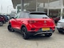 Volkswagen T-Roc 1.5 TSI Sport | Automaat | Schuif/kantel panodak | Apple Carplay | ACC | PDC | Achteruitrijcamera | Trekhaak | Stoelverwarming | Navi | Digital dash