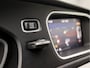 Volvo V40 2.0 T2 Inscription (NAVIGATIE, CLIMATE, CAMERA, STOELVERWARMING, LED KOPLAMPEN, SPORTSTOELEN, CRUISE, PARKEERSENSOREN, NIEUWE APK, NIEUWSTAAT)