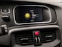Volvo V40 2.0 T2 Inscription (NAVIGATIE, CLIMATE, CAMERA, STOELVERWARMING, LED KOPLAMPEN, SPORTSTOELEN, CRUISE, PARKEERSENSOREN, NIEUWE APK, NIEUWSTAAT)