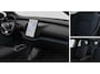 Volvo EX30 272PK Automaat Single Ext. Range Plus Europa / Elektrische stoelen met geheugen / Stoel - en stuurwielverwarming / Harman Kardon audio / Elektrische achterklep / Keyless entry / Adaptieve Cruise Control / BLIS / Dodehoek Detectie / Parkeersensoren voor en achter / Achteruitrijcamera / Warmtepomp / Google Services/