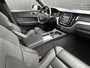 Volvo XC60 2.0 T8 Plug-in hybrid AWD Plus Black Edition Panorama dak / Adaptive cruise control / Elektr. stoelverstelling / 360 camera / stoel- en stuurverwarming