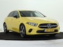 Mercedes-Benz A-klasse 250 e NIght Plug-In Hybride | Nightpakket | Trekhaak | Achteruitrijcamera | Ledkoplampen | Stoelverwarming | Sfeerverlichting. Inclusief 24 maanden MB Certified garantie voor Europa.