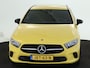 Mercedes-Benz A-klasse 250 e NIght Plug-In Hybride | Nightpakket | Trekhaak | Achteruitrijcamera | Ledkoplampen | Stoelverwarming | Sfeerverlichting. Inclusief 24 maanden MB Certified garantie voor Europa.