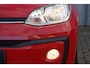 Volkswagen Up! 1.0 BMT 60pk High up! | Panoramadak | Parkeersensoren | Beats | Stoelverwarming |