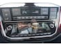 Volkswagen Up! 1.0 BMT 60pk High up! | Panoramadak | Parkeersensoren | Beats | Stoelverwarming |