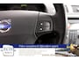 Volvo C30 1.6 Momentum, Leer, 17 inch