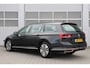 Volkswagen Passat Variant 1.4 TSI 218pk PHEV GTE Business | SoH 94% | Navigatie | Wegklapbare trekhaak | Camera