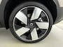 Volvo EX40 Single Motor Extended Range Plus Black Ed. 82 kWh | PDC + Camera | Steol + Stuurverwarming | 20 inch LM | Warmtepomp | Apple Carplay - Android Auto