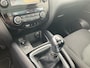Nissan Qashqai 1.2 N-Connecta | Dealer onderhouden! | 360 camera | Navi | Panoramadak