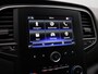 Renault Megane Estate TCe 140pk Limited | Stoelverwarming | 1700kg geremd | Dealer onderhouden | Navigatie |