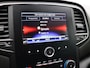 Renault Megane Estate TCe 140pk Limited | Stoelverwarming | 1700kg geremd | Dealer onderhouden | Navigatie |