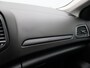 Renault Megane Estate TCe 140pk Limited | Stoelverwarming | 1700kg geremd | Dealer onderhouden | Navigatie |