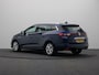 Renault Megane Estate TCe 140pk Limited | Stoelverwarming | 1700kg geremd | Dealer onderhouden | Navigatie |