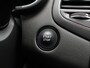 Renault Megane Estate TCe 140pk Limited | Stoelverwarming | 1700kg geremd | Dealer onderhouden | Navigatie |