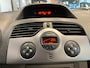 Renault Kangoo Rolstoelauto Automaat Luchtvering 4+1