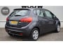 Kia Venga 1.4 CVVT Plus Pack Trekhaak | Achteruitrijcamera | Cruise Control | Navigatie | Airconditioning