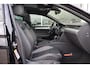 Volkswagen Passat Variant 1.5 TSI 150pk R-Line Business | Wegkapbare trekhaak | 360 Camera | Panoramadak | Leder