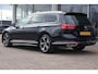 Volkswagen Passat Variant 1.5 TSI 150pk R-Line Business | Wegkapbare trekhaak | 360 Camera | Panoramadak | Leder