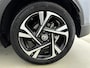 Toyota C-HR 2.0 Hybrid Dynamic | Dodehoek | Parkeersensoren | Clima | LED | Adaptive Cruise Control | Apple Carplay / Android Auto
