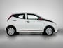 Toyota Aygo 1.0 VVT-i x-fun | 1e Eigenaar | Coral Red Pack | BTW'er | Dealer Onderhouden |