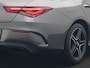 Mercedes-Benz CLA Shooting Brake 250 e AMG Plug In Hybrid 218pk Dealer O.H PHEV | Trekhaak Af Fabriek | Panodak | Burmester Sound | Adaptive Cruise | Alcantara Sportstoelen Verwarmd | Sfeerverlichting | WideScreen | Navigatie |